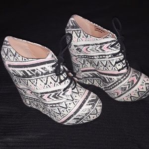 Shi by Journeys Wedge Oxford Platform shoes